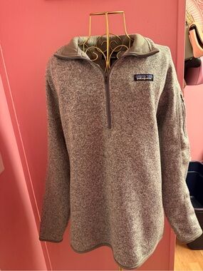 Patagonia women’s Heather Gray Half-Zip Fleece Pullover